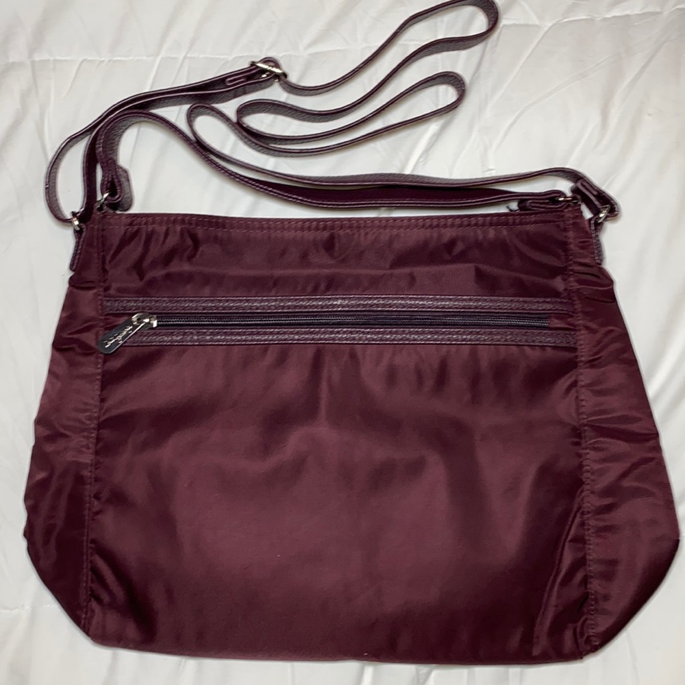 Thirty one brand everything cross body bag . New!